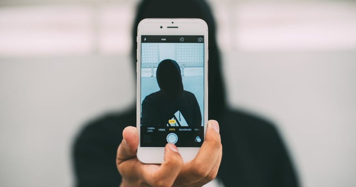 Das Handy als Überwachungswerkzeug: So schützt du deine Privatsphäre im digitalen Zeitalter