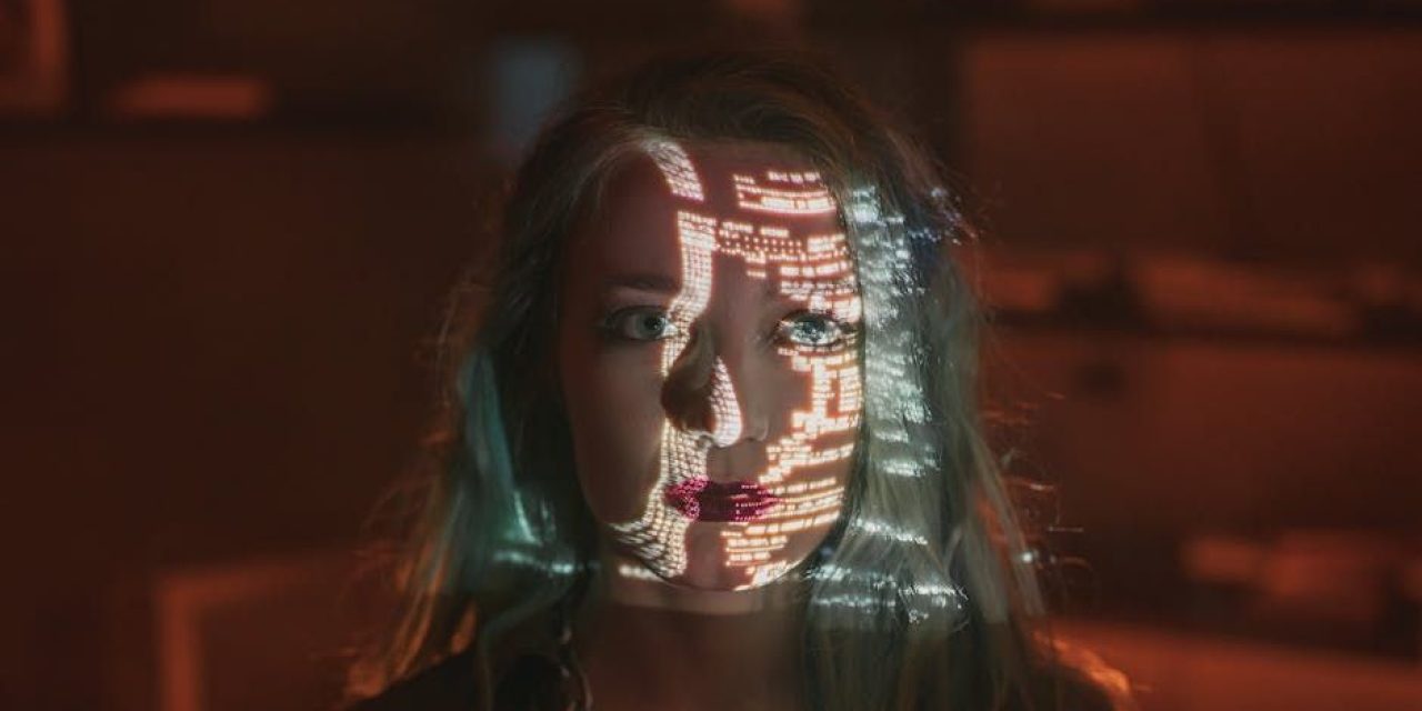 Digitale Stimmevolution: Von Tönen zu Deepfakes – Zukunft und Gefahren