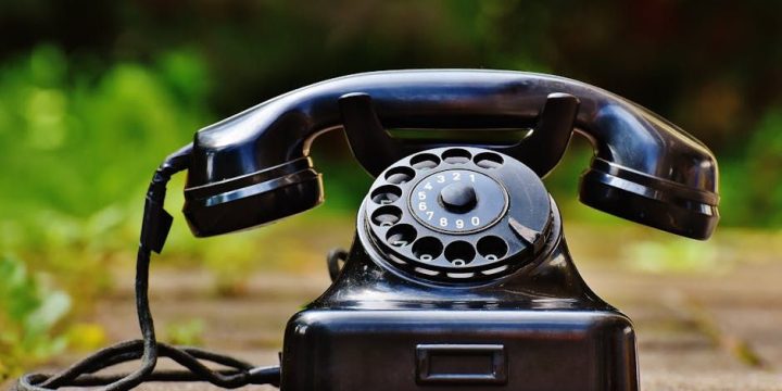 Festnetztelefon im Mobilfunk-Zeitalter – Lohnt es sich 2025 noch?